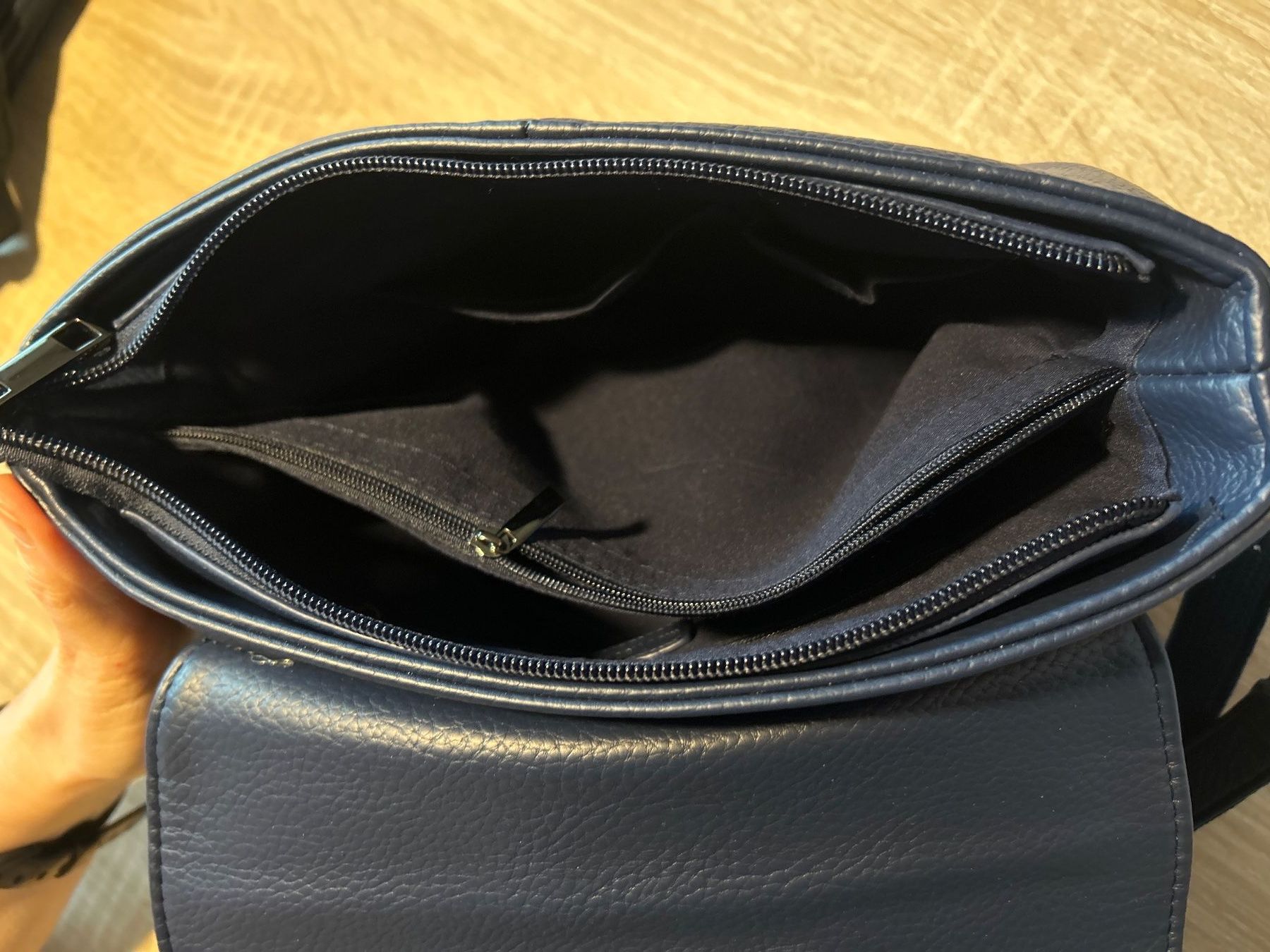 Borse da donna: Damen Umhängetasche dunkelblau von Multiblu – Usato da Brunnen venduto da Nala2929 8