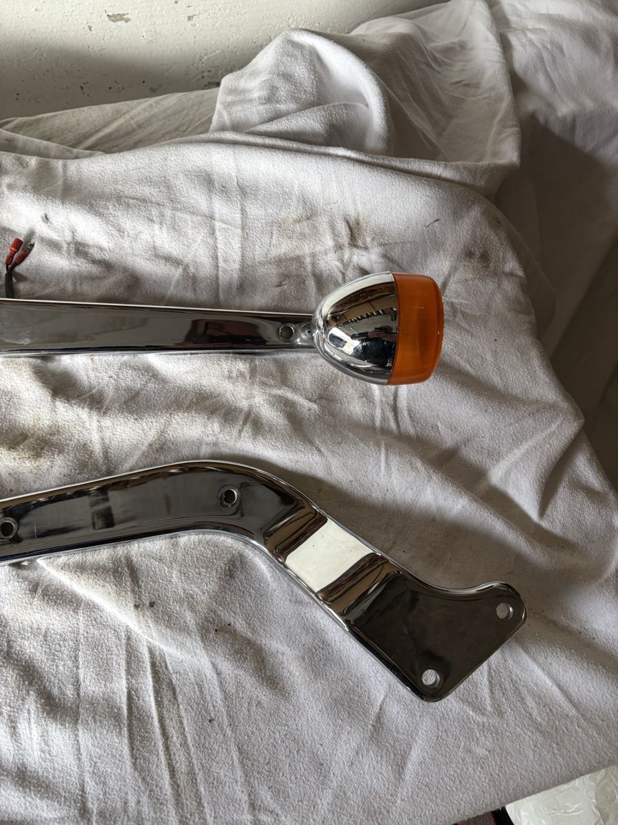 Harley-Davidson Tutti i ricambio per moto: Harley Davidson Fenferstruts Softail – Usato da Schötz venduto da Harley35 1