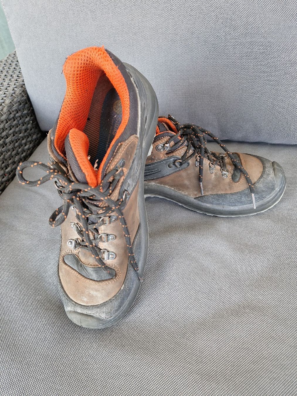 Scarpe da uomo: Arbeitsschuhe von Worker, Grösse 44 – Usato da Niederrohrdorf venduto da Miripfiri 1