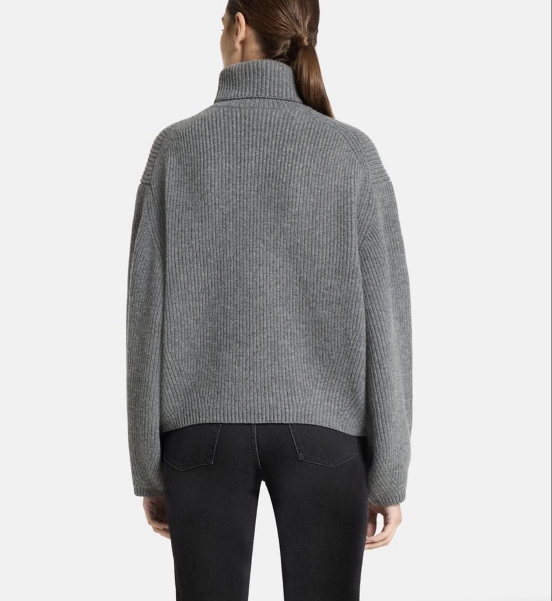 Totême Maglioni & Felpe: Toteme pullover  – Nuovo e nell'imballaggio originale da Paradiso venduto da viorea 1