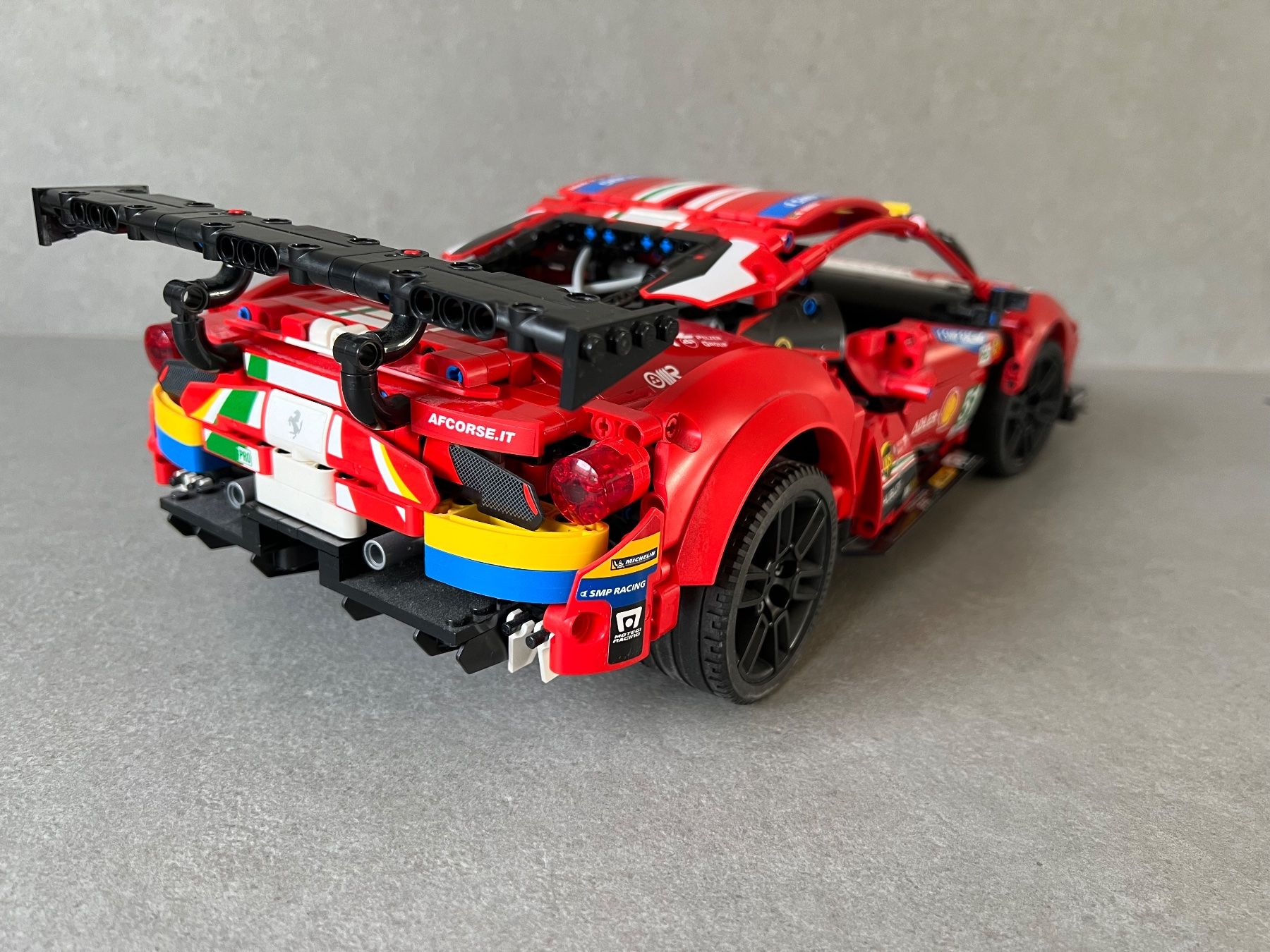 Lego Kit di costruzioni: Lego Technic 42125 Ferrari 488 GTE – Usato da Niederrohrdorf venduto da Mele1177 3