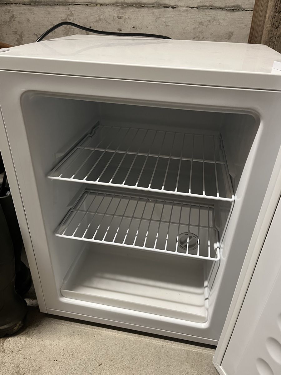 Kibernetik Congelatori: Kibernetik TK60L.01 Gefrierschrank – Nuovo (secondo la descrizione) da Binz venduto da Ansobii 1