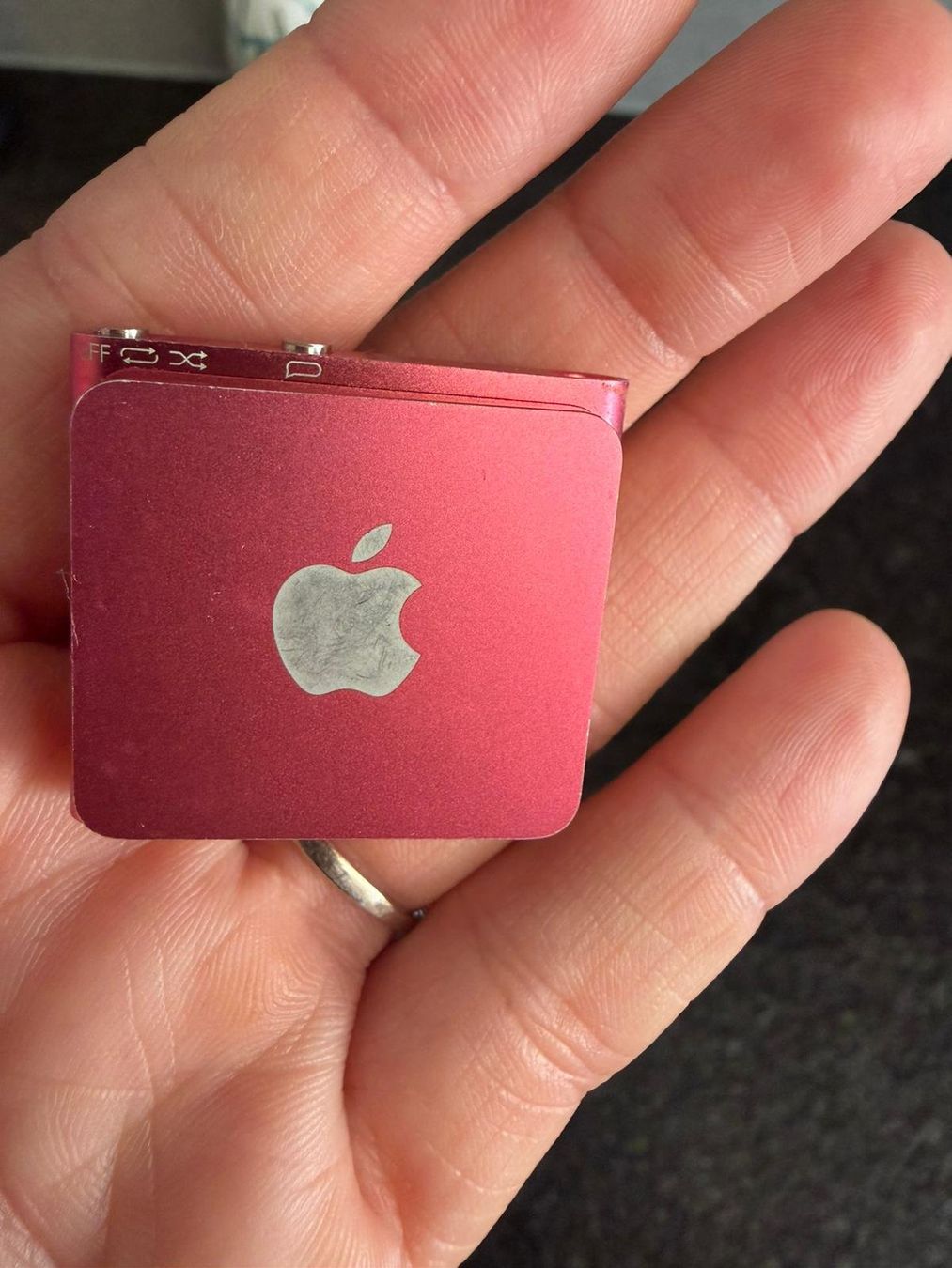 Apple Lettore multimediale portatile: iPod Shuffle 4. Gen Pink – Difettoso da Basel venduto da SanPedro999 2