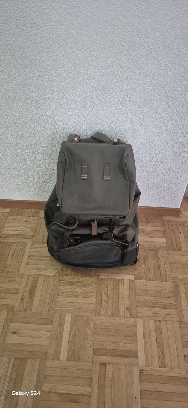 Schweizer Armee Zaini: Militär Rucksack – Usato da st.gallen venduto da peppegt01