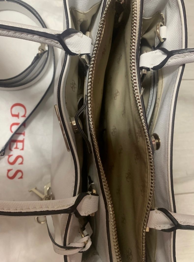 Guess Sacs femmes: Sac Guess – D'occasion à Genthod par Lou_Jin 3