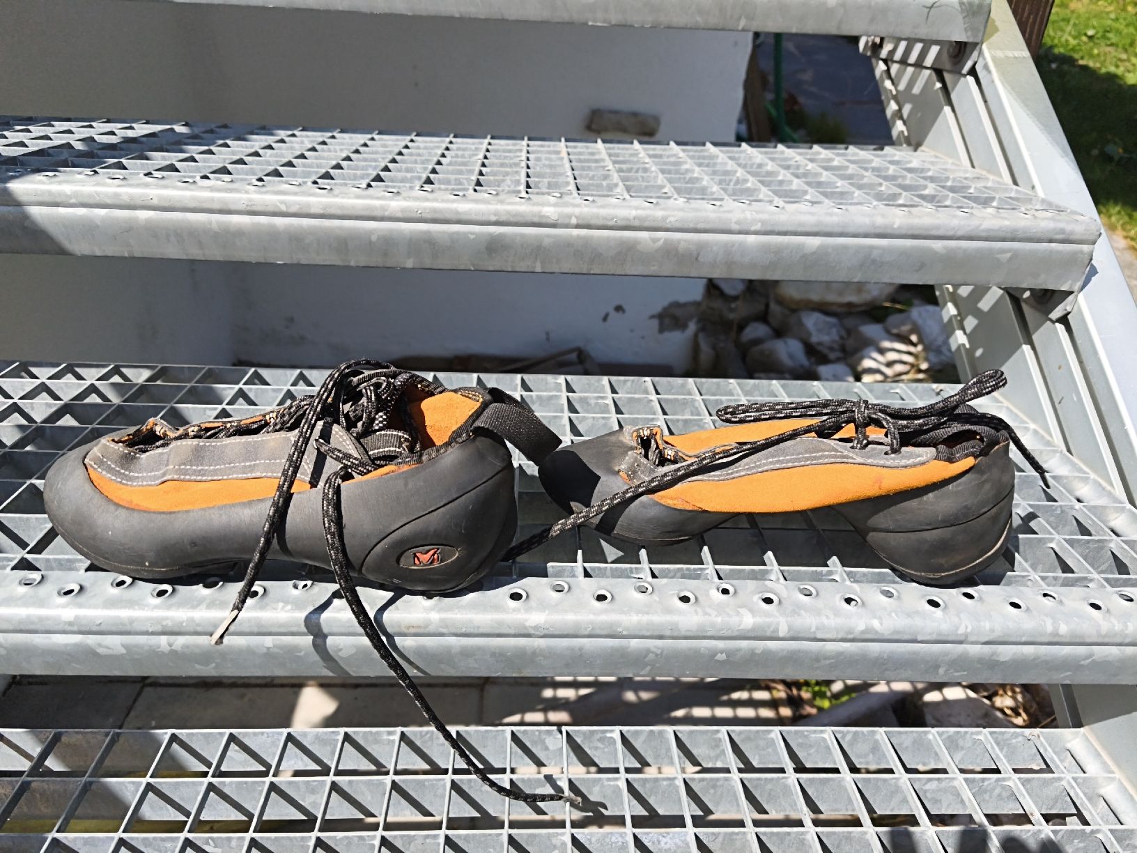 Millet Scarpe da uomo: chaussons de grimpe Millet  – Usato da Chaumont venduto da Mitravel 1