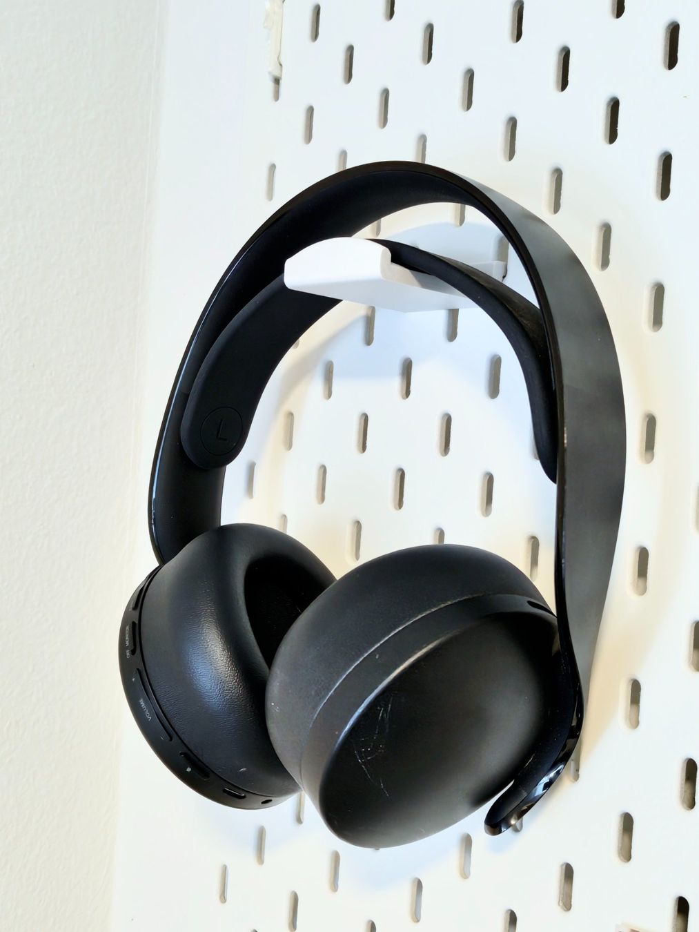 Ikea Supporti a parete: IKEA Skadis Kopfhörer/Headset Halterung – Nuovo e nell'imballaggio originale da LUZERN venduto da 6O15 2