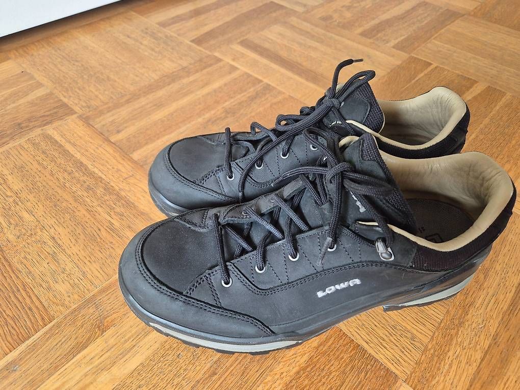Chaussures garçon: Wanderschuhe Lowa neu – D'occasion à Kriens par honig01