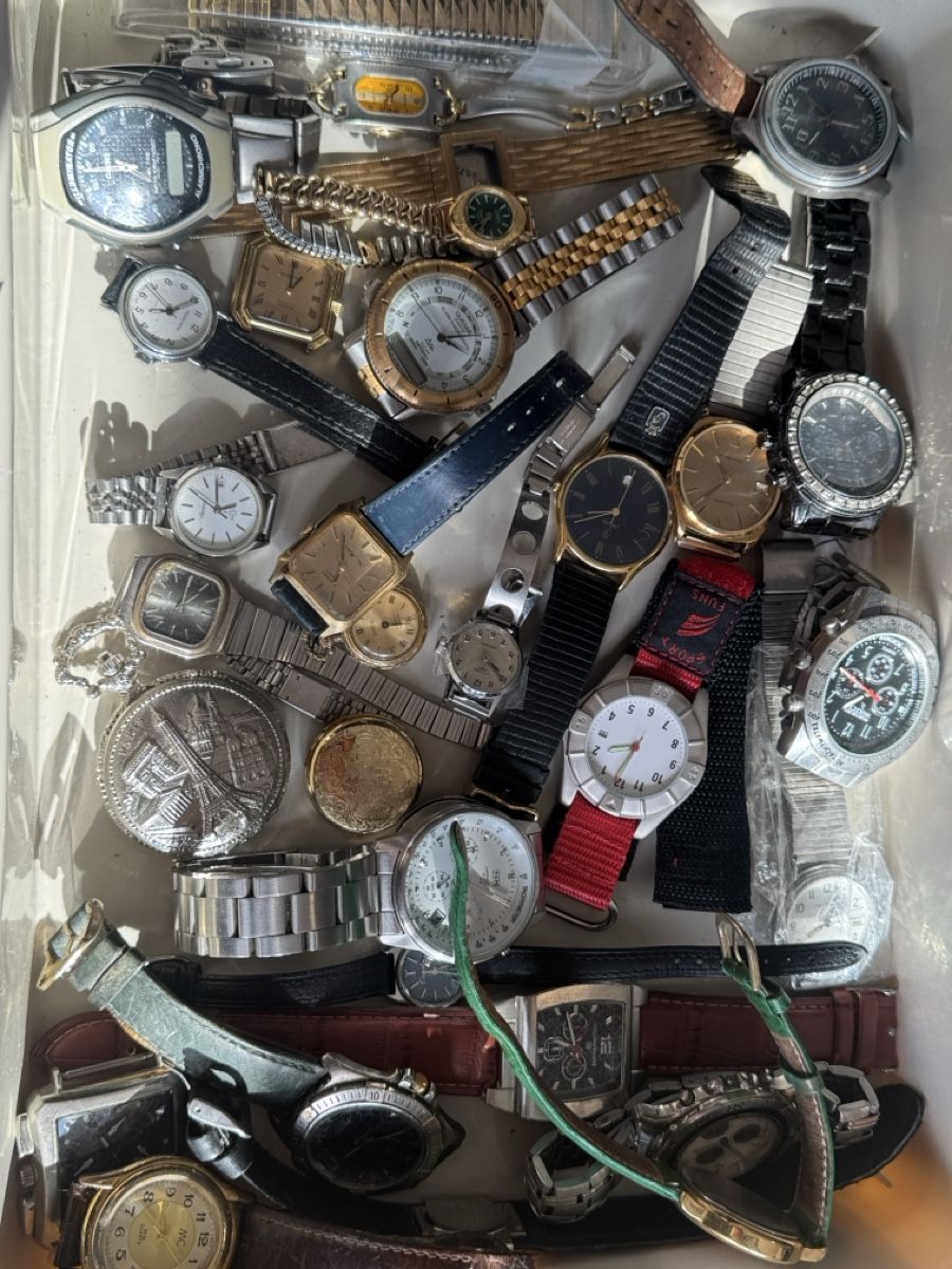 Orologi: Lot de montres diverses – Usato da Martigny venduto da Amh_xl 4