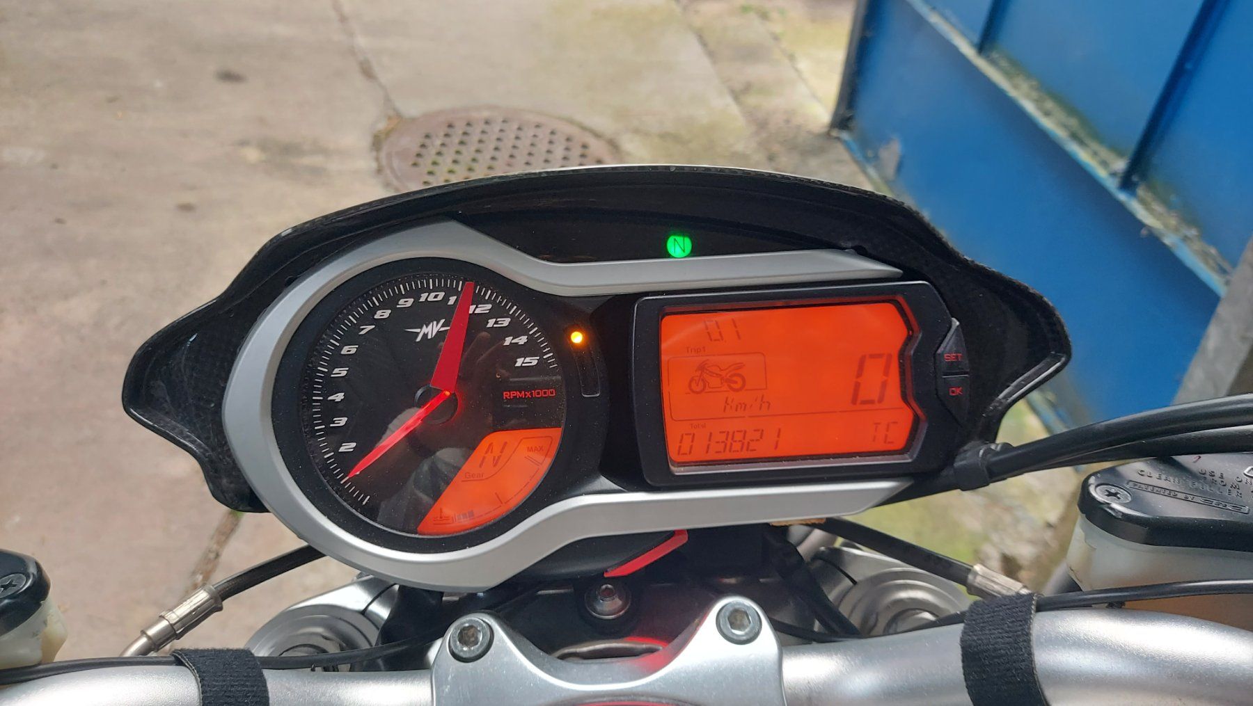 MV Agusta Strada: Top gepflegte MV Agusta Brutale 1090RR – Usato da Wangen ZH venduto da Jannic10 5