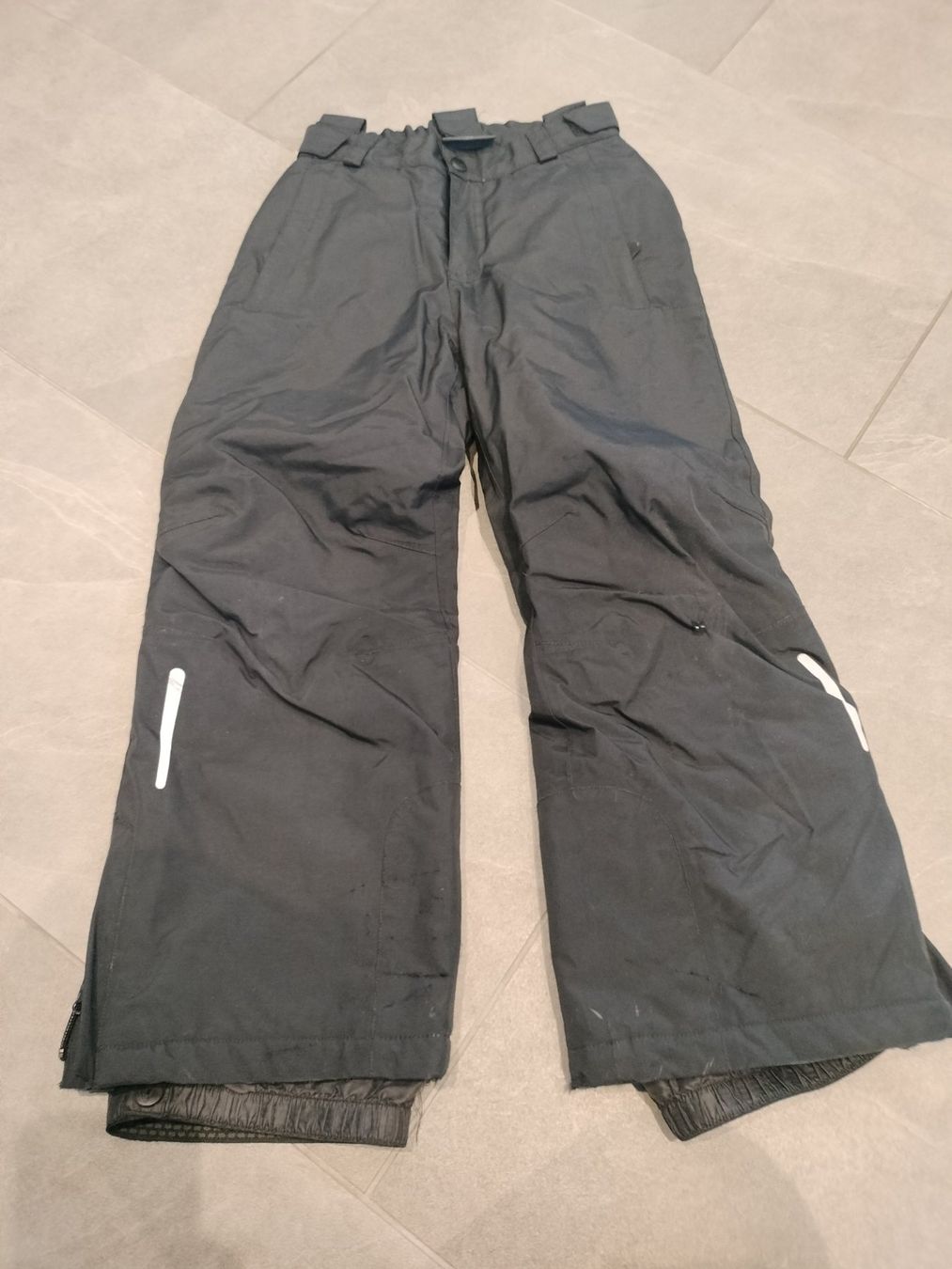 Trevolution Pantaloni: Kinder-Skihose Trevolution Grösse 128 – Usato da Neftenbach venduto da TheKringel