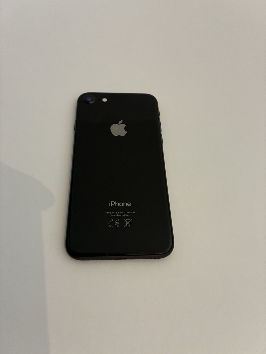 Apple Portables: iPhone8 128GB Space Gray – D'occasion à Adliswil par CeeJay72 2