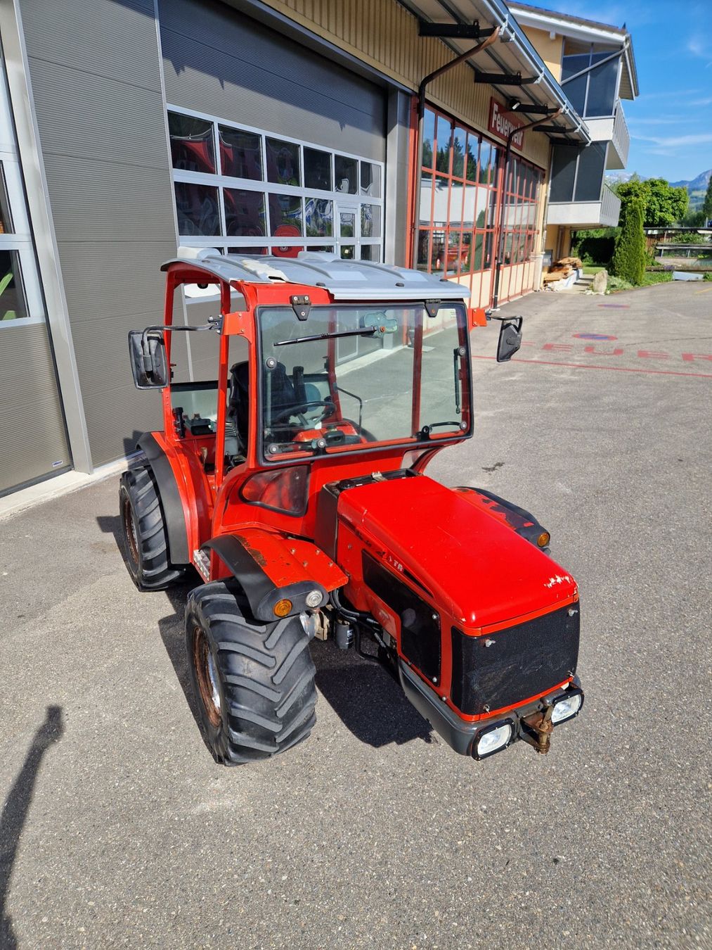 Carraro Trattori: Traktor Wendetrac Antonio Carraro TTR 6400 – Usato da Menznau venduto da 6122 7