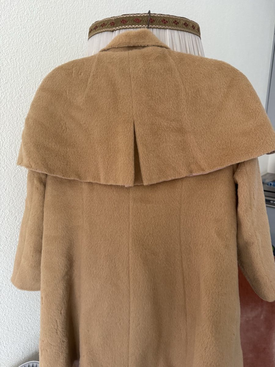 Cappotti: Morine Comte Marant Camel Cape Coat Wool Blend Size 4 – Usato da Zürich venduto da wil_2sm9 8