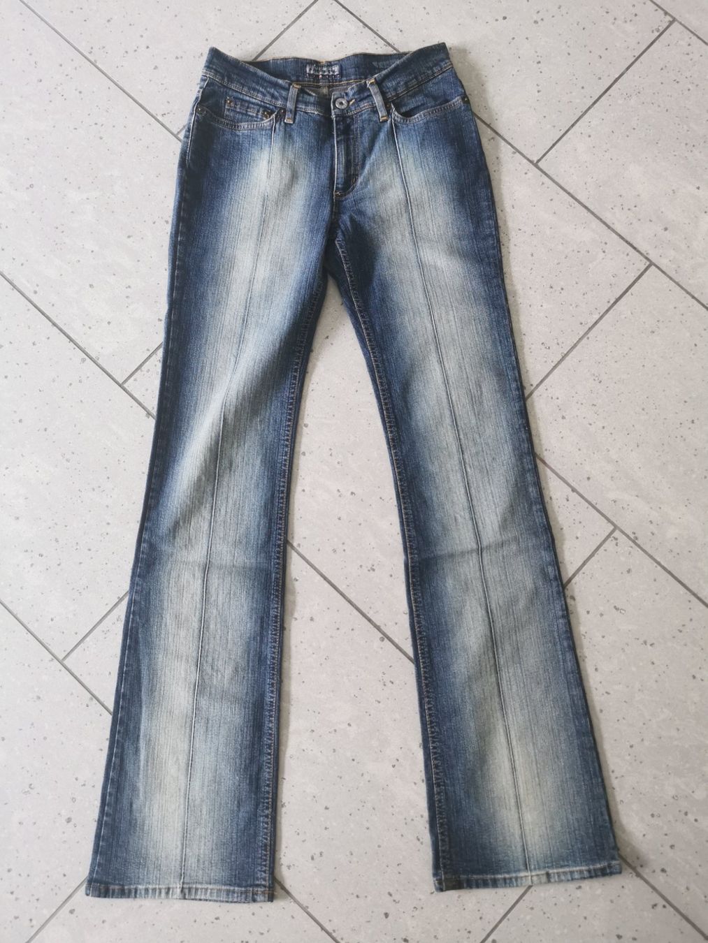 Jeans: Blaue Jeans, Gr. 29, Freesoul – Neuf (Voir description) à Malters par Wahni81