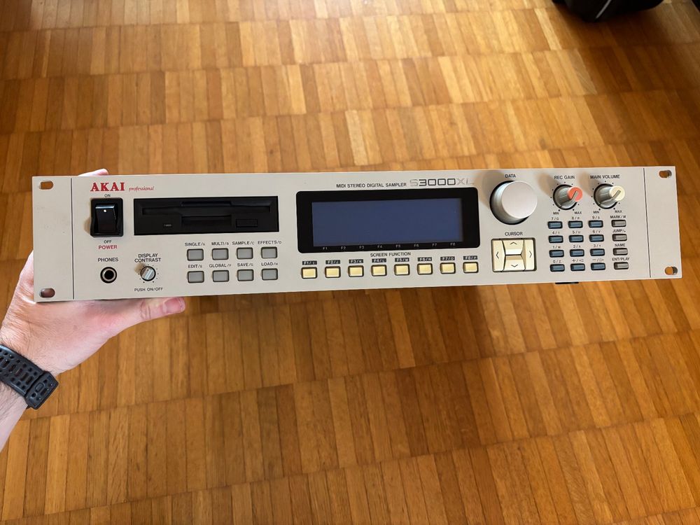 Akai S3000XL – Midi Stereo Digital Sampler (Rack-Mount) (Gebraucht) in ...