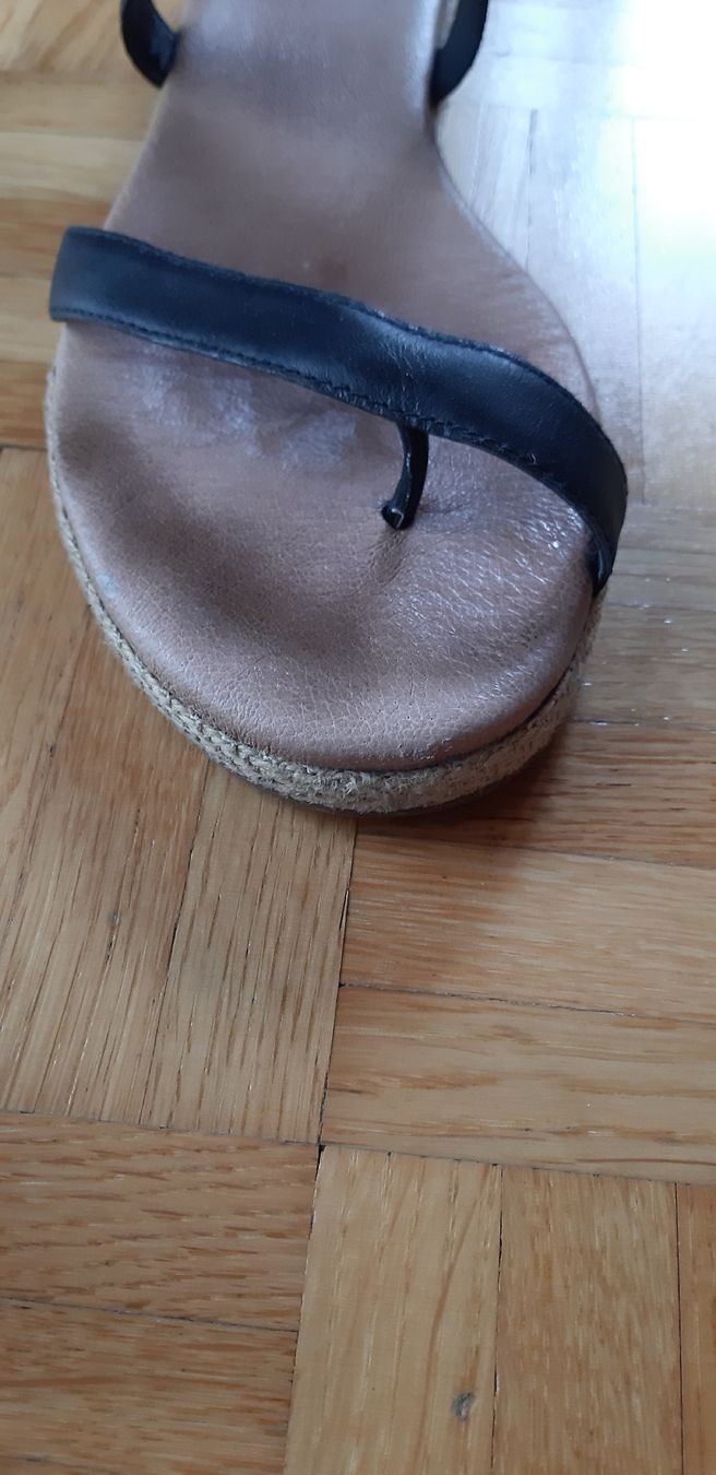 Ugg Scarpe da donna: sandali UGG – Usato da Tesserete venduto da eli_y5kr 3