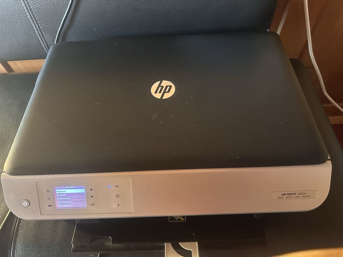 Hewlett Packard Stampanti: Drucker HP Envy 4504 Multifunktionsgerät  – Usato da Rapperswil BE venduto da Nina.H.