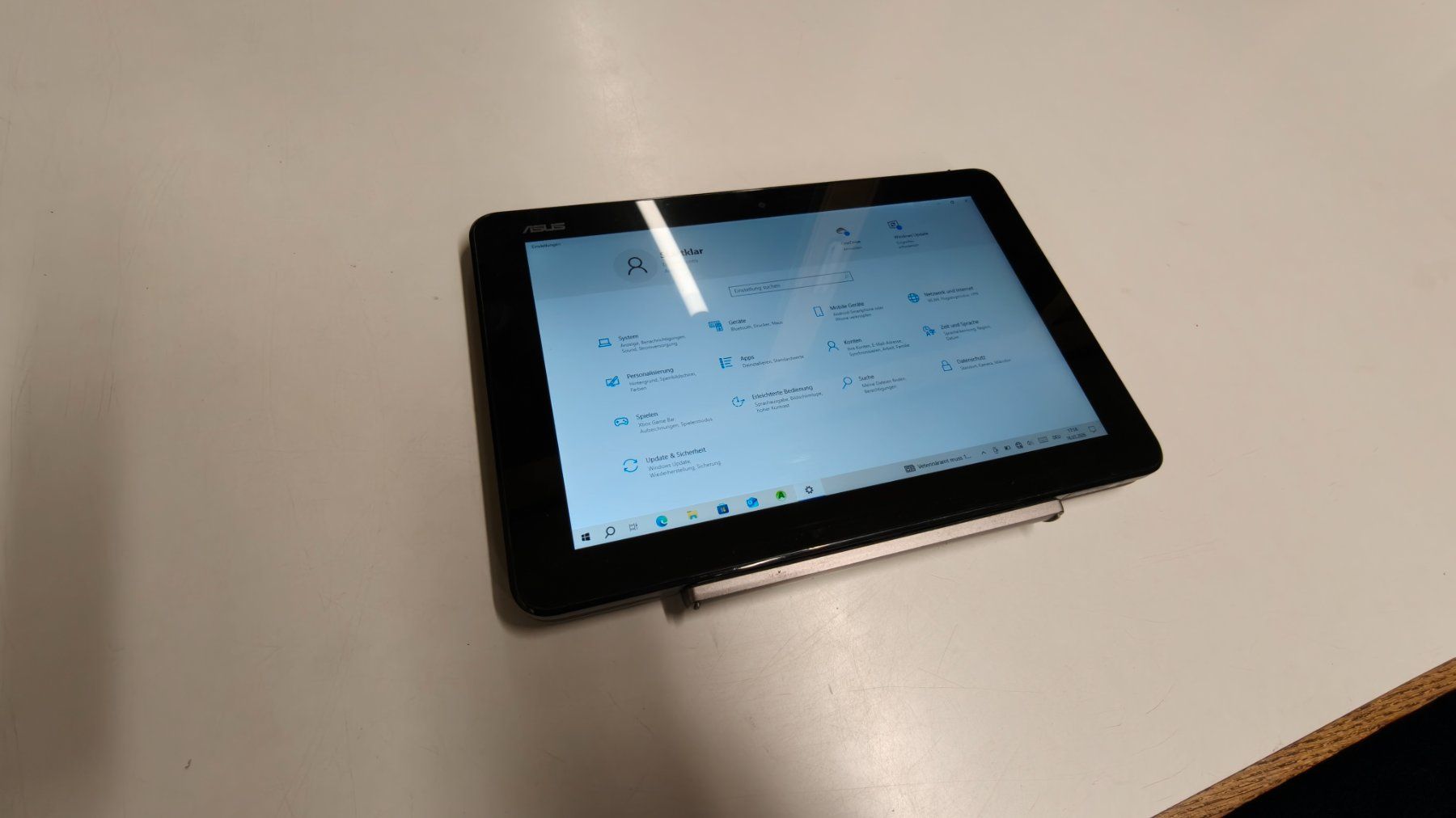 Asus Tablet PC: Asus Transformer T101HS – Usato da Niedermuhlern venduto da 7810 4