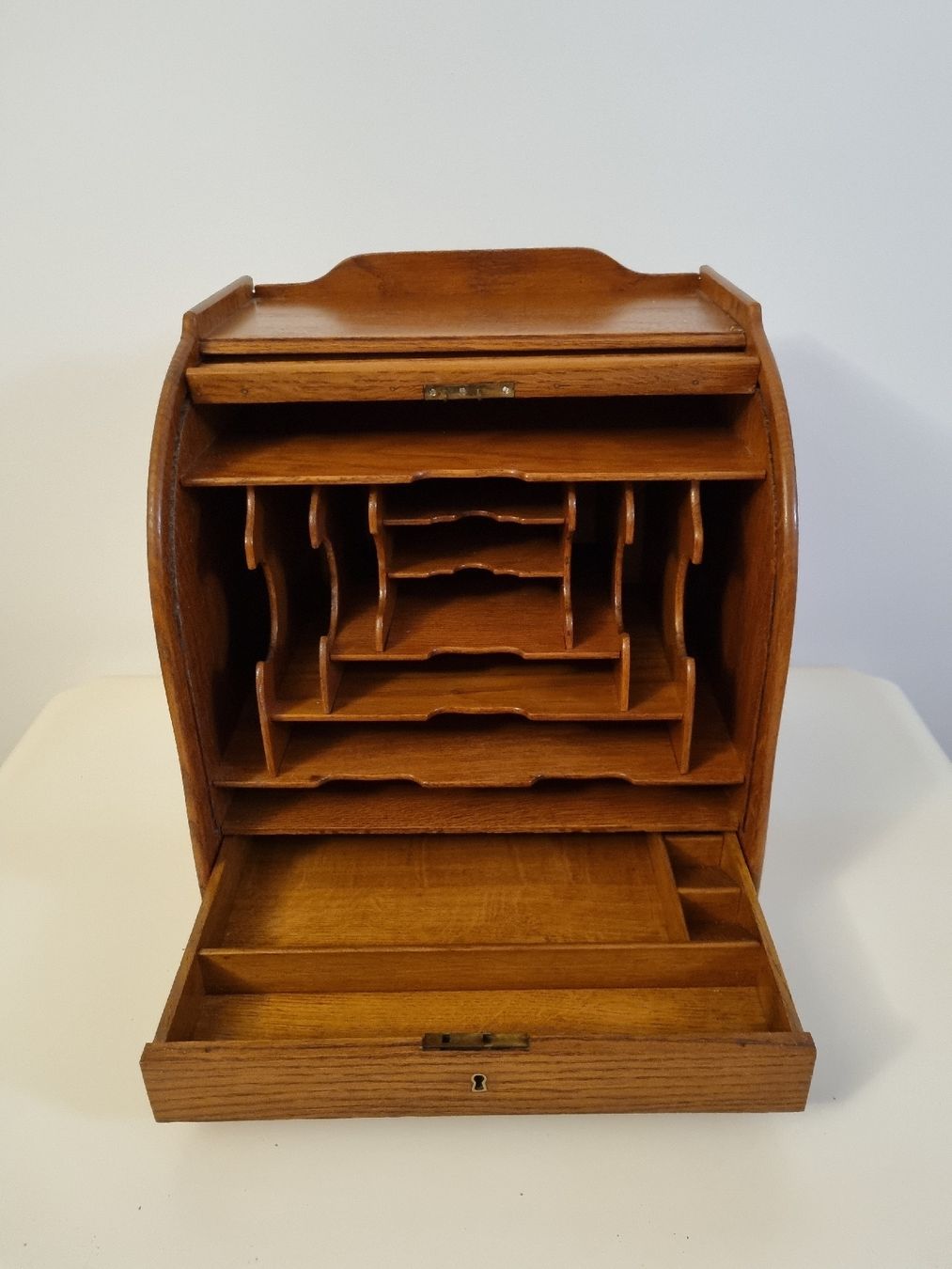 Armadi: Bureau à volet roulant Art Déco, 1930 – Usato da Lausanne venduto da Kelekkelek68 4