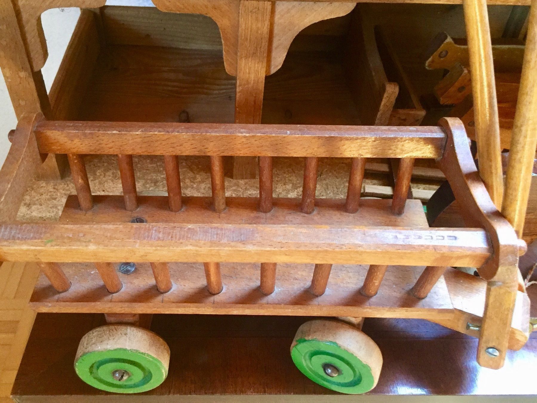 Giocattoli: Stall Bauernhof semiantik Pferd Wagen – Usato da Gerlikon venduto da jabadabadu 6