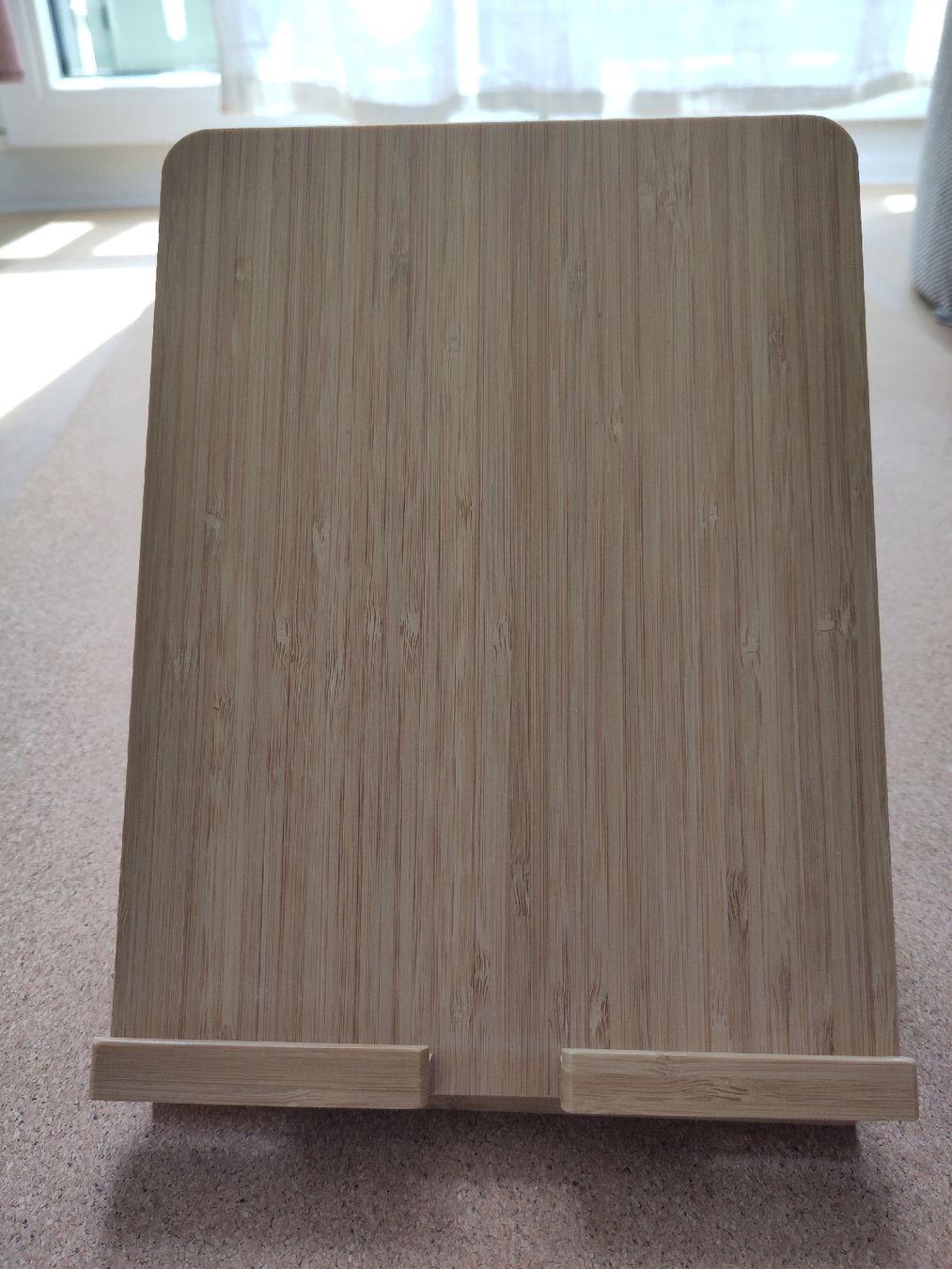 Ikea Staffa per monitor: Tablethalter Ikea aus Bambus – Usato da Jona venduto da 2Schnapp 2