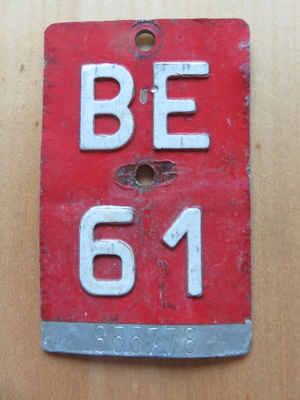 Schilder: Velonummer BE 61 – Gebraucht aus Reinach BL von golf1997