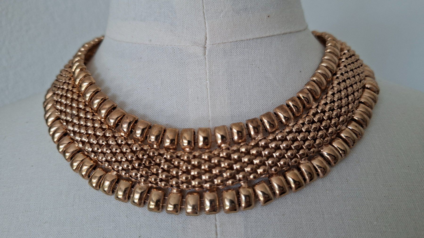 Ketten: Halskette Modeschmuck. – Gebraucht aus Gattikon von jeansgli