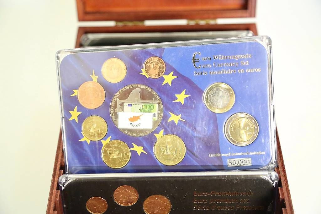 Tutti le monete: Münzsätze von EU Ländern – Usato da Reinach BL venduto da Han-Numismatik 1