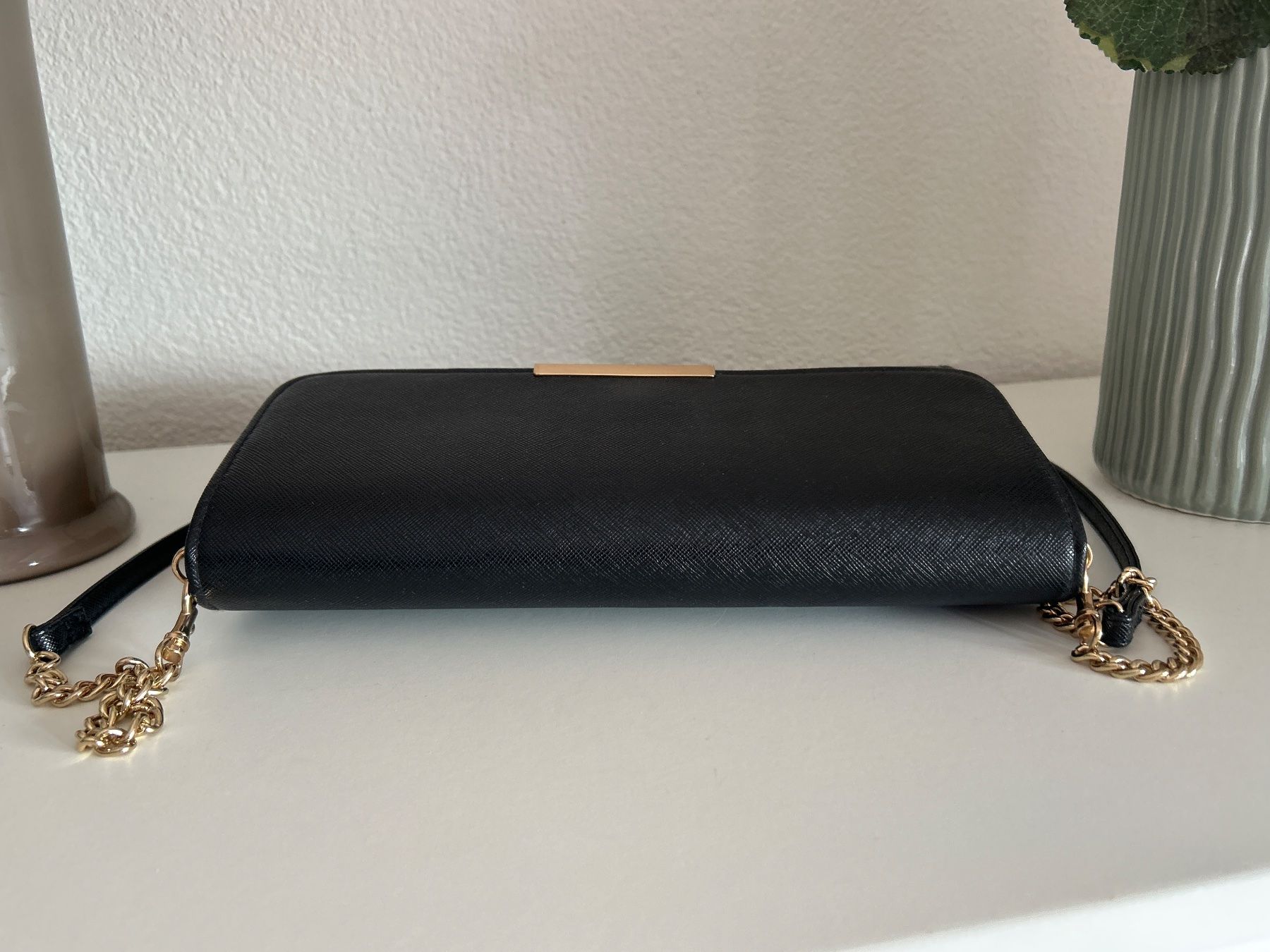 H&M Sacs femmes: Umhängetasche schwarz von H&M – D'occasion à Brunnen par Nala2929 5