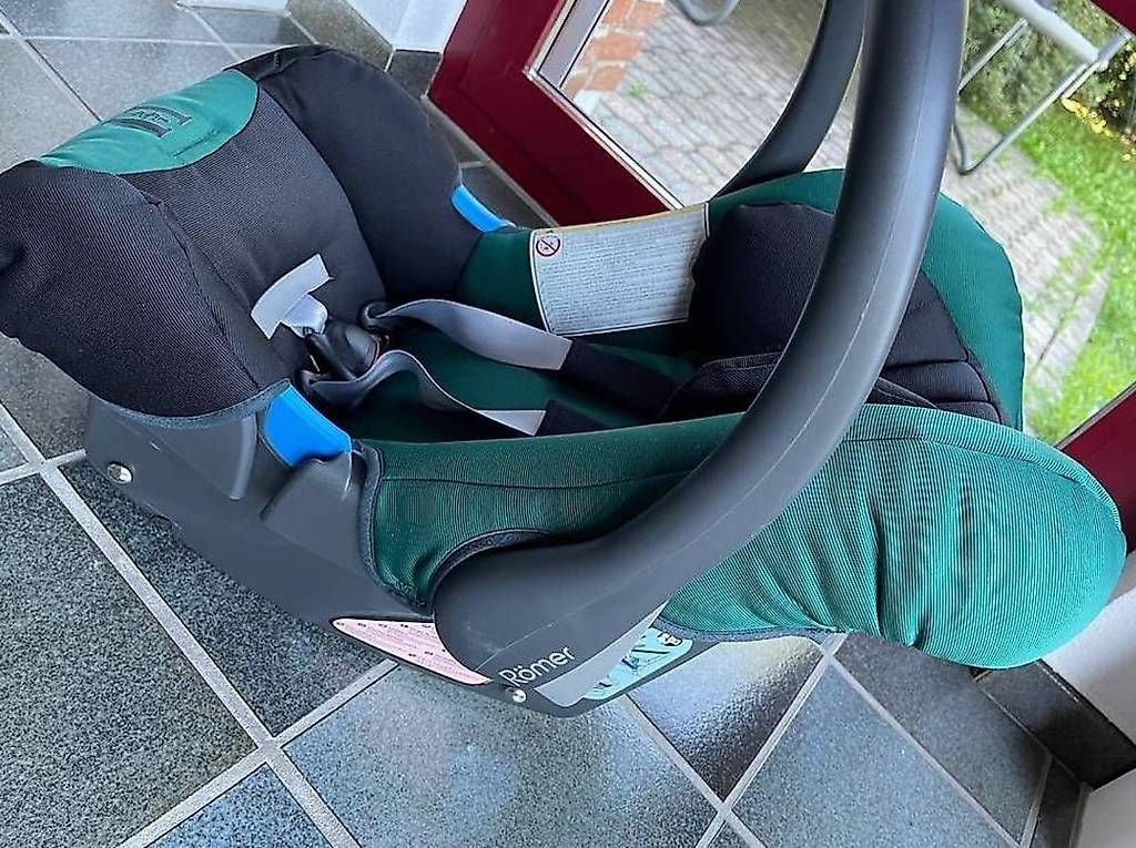 Seggiolini per auto: New Romer baby seat – Usato da Gentilino venduto da sar_6wzk