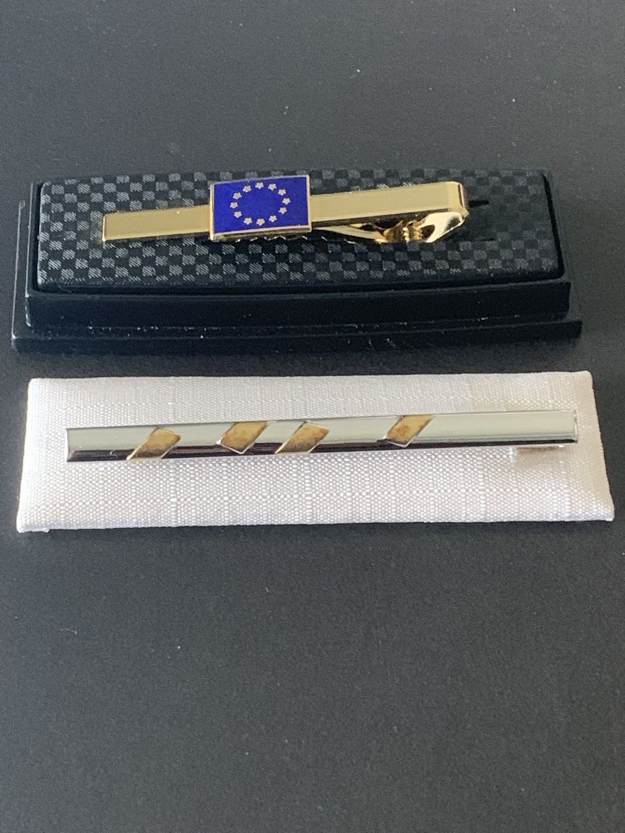 Cravatte: Vintage Krawattennadeln – Usato da Breil/Brigels venduto da Bergziege7165