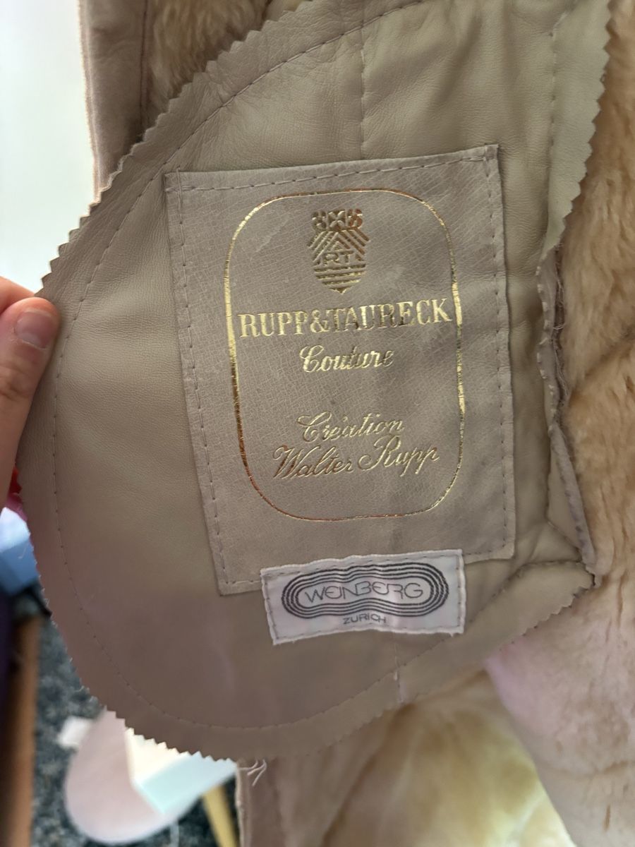 Cappotti: Vintage Genuine Leather Style Shearling Coat Beige – Usato da Zürich venduto da dor_7gyk 1