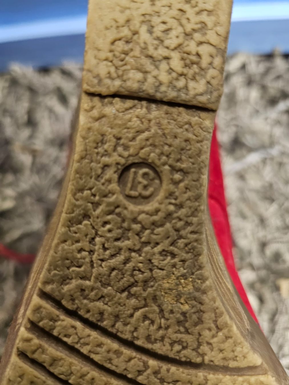 Scarpe da donna: Rote Keilstiefeletten Gr. 37 - Herbst-Schnäppchen! – Usato da Zürich venduto da iwa_7wfj 2