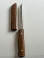 Messer mit Holzgriff und Schutzhülle (S42)