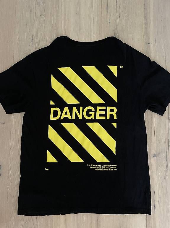 T-shirt: Black Squad Tshirt GR XL – Usato da Bürglen TG venduto da sab_f6nd 1