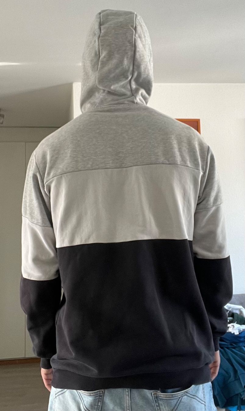 Fila Maglioni & Felpe: Hoody Fila – Usato da Morbio Inferiore venduto da mad_wh5n 1