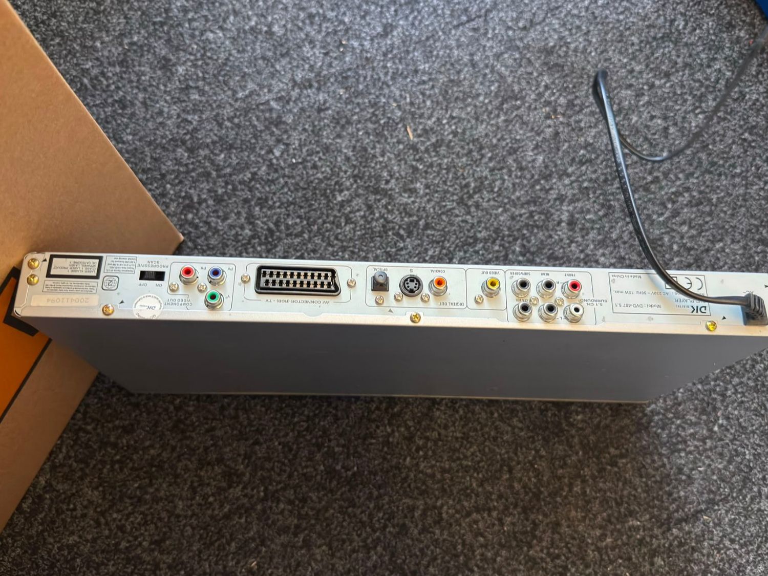 Enregistreurs: DVD Recorder mit SCART und AV-Anschlüssen – D'occasion à Luzern par Elgordo7 2