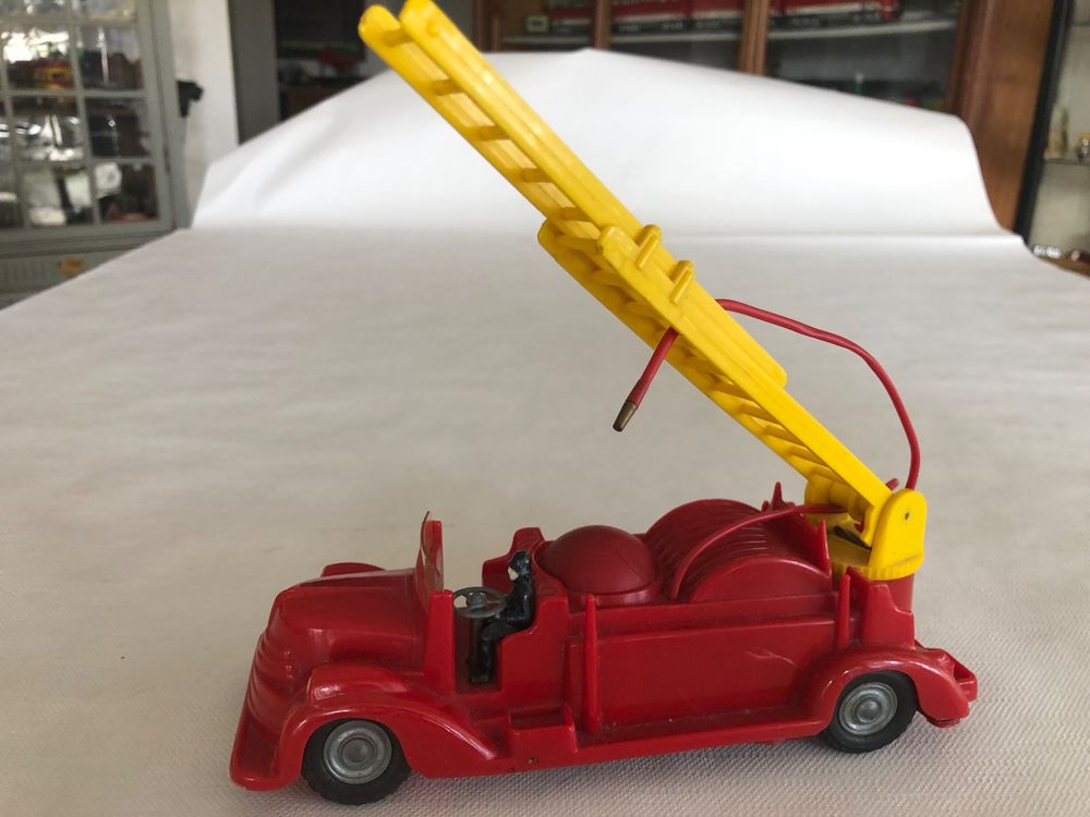 Bakelit-Räder Ø 50 Mm, M10 Gewinde – Für Rasenmäher & Kleine Traktoren