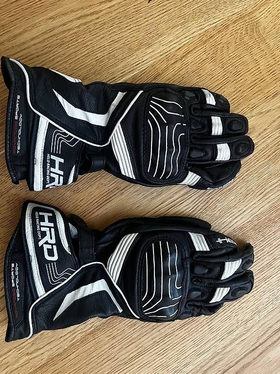 Gants & mitaines : Motorradhandschuhe Grösse S – D'occasion à St. Gallen par CarpeDiem9 1