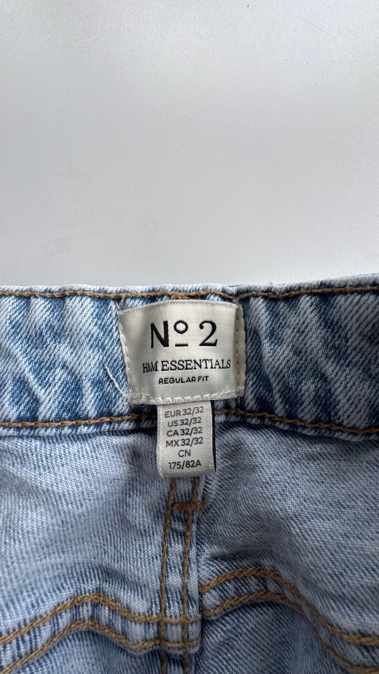H&M Jeans: H&M Jeans  Regular Fit Grösse 32 – Usato da Berneck venduto da lif_j9wl 2