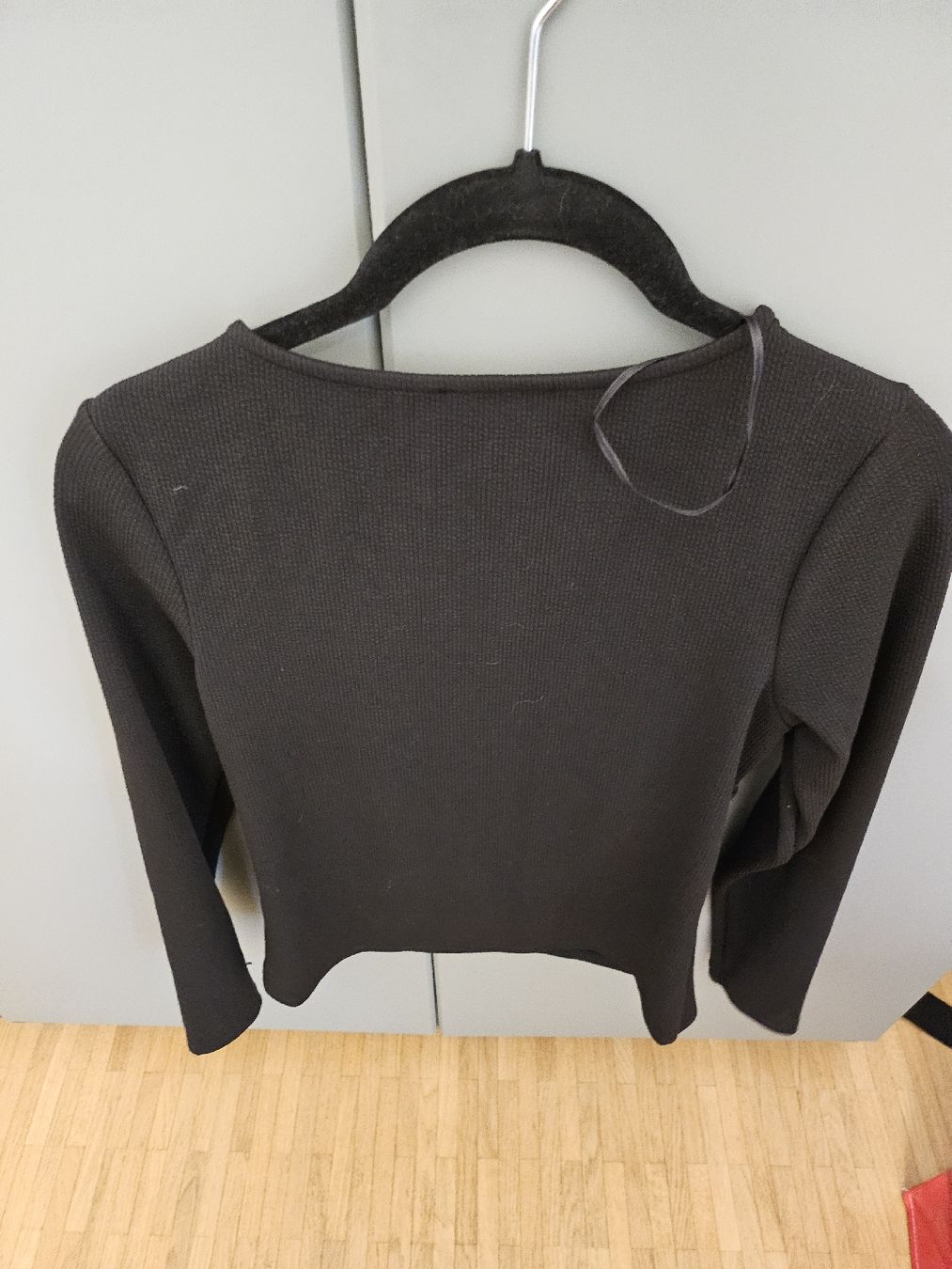 Etam Pullover & Sweatshirts: Joli pull Etam – Neu und originalverpackt aus La Tour-de-Peilz von mar_2r26 1