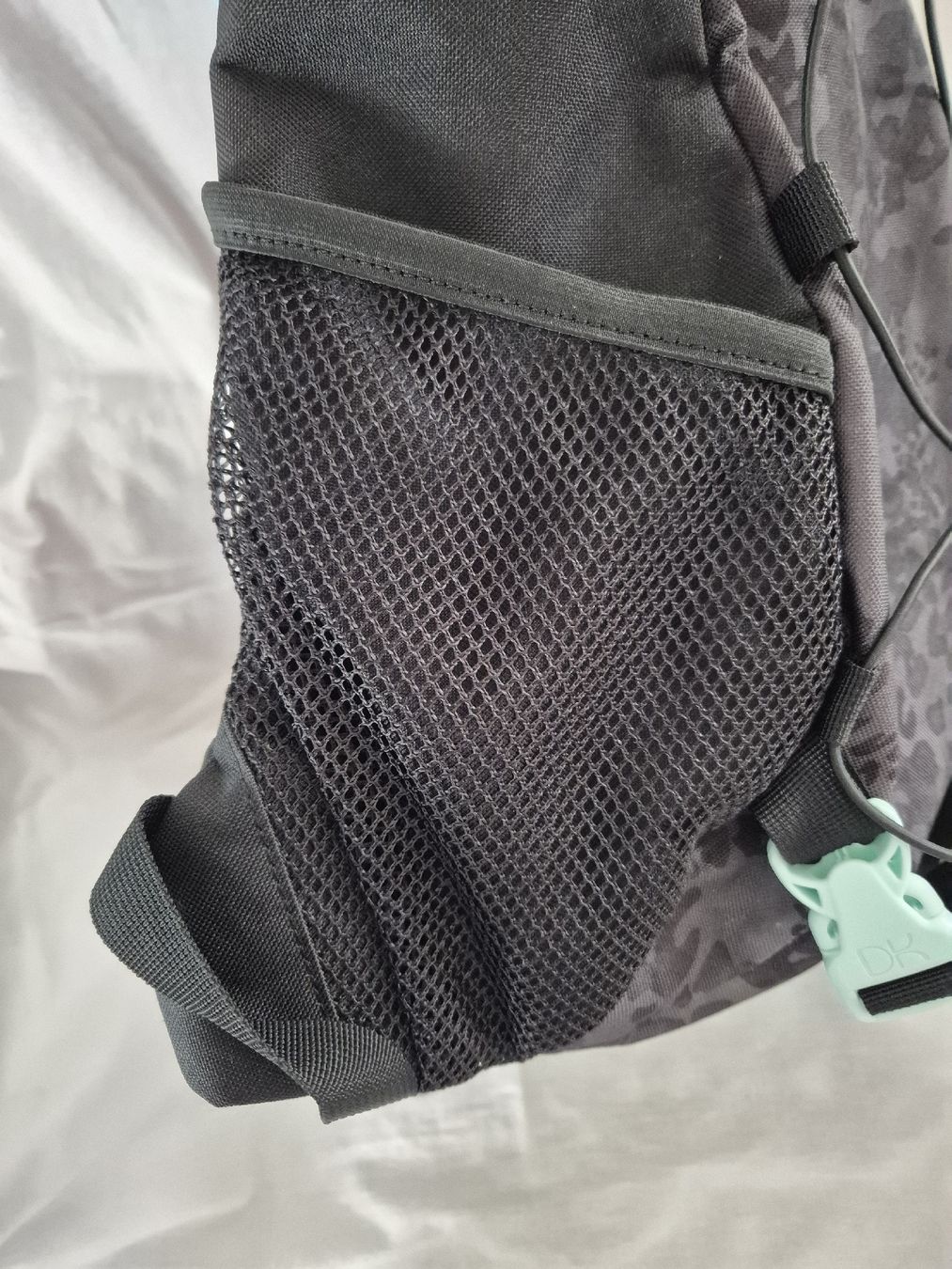 Dakine Zaini: Dakine Rucksack schwarz Leo Muster – Usato da Herzogenbuchsee venduto da herzchae 5