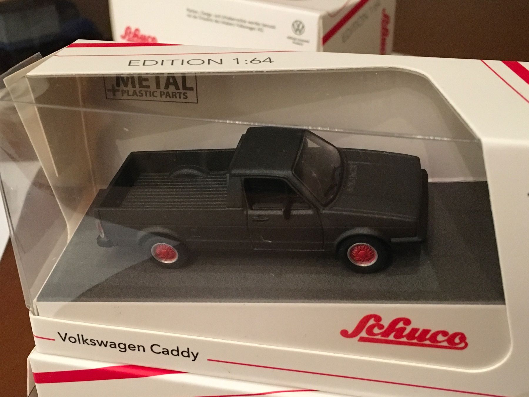 Volkswagen Modellini d'auto: VW Golf Caddy 1/64 Volkswagen Caddy Golf – Nuovo e nell'imballaggio originale da Wohlen AG venduto da PrivatSammlung 1