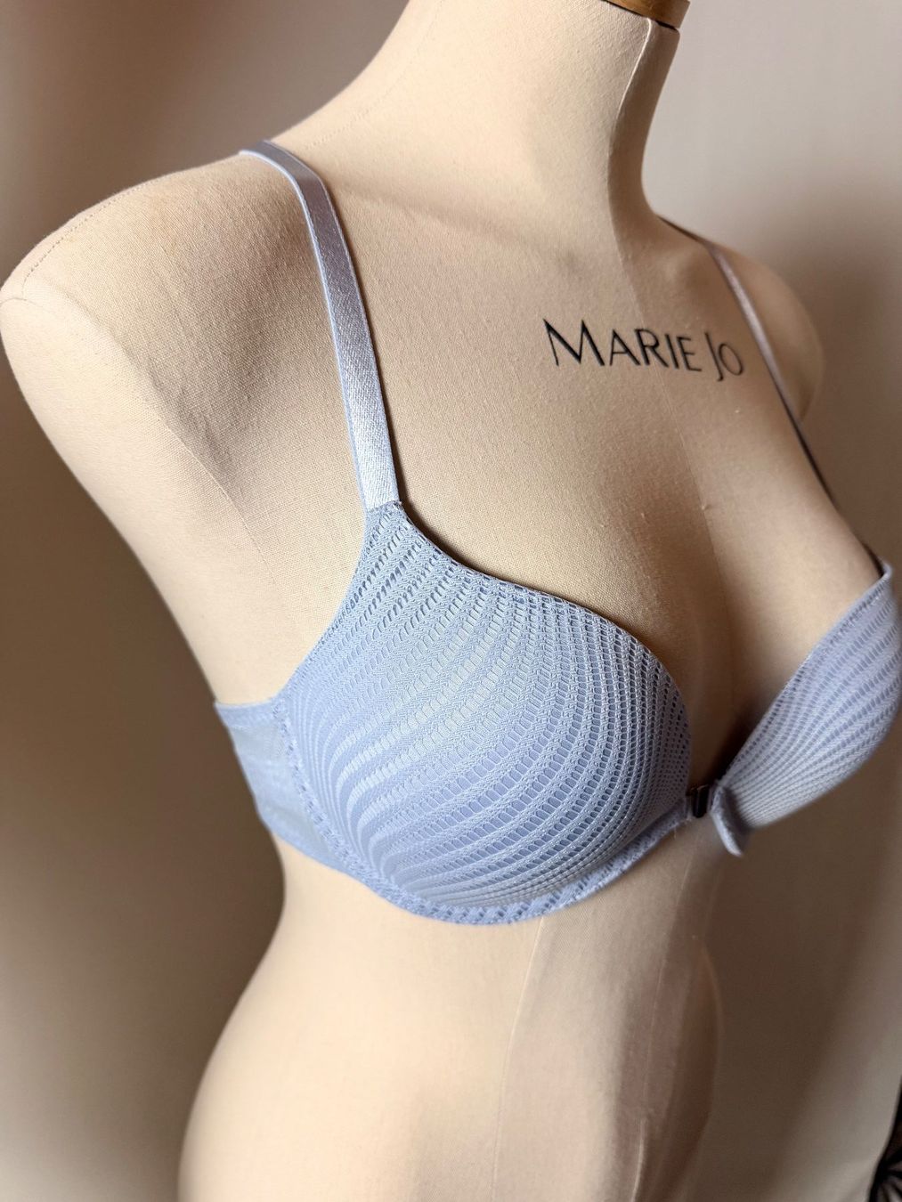 Triumph Altra biancheria intima: TRIUMPH, Push-Up-BH HARMONY SPOTLIGHT, Grösse 75D, Hellblau – Nuovo e nell'imballaggio originale da Rudolfstetten venduto da gst_g7xl 1