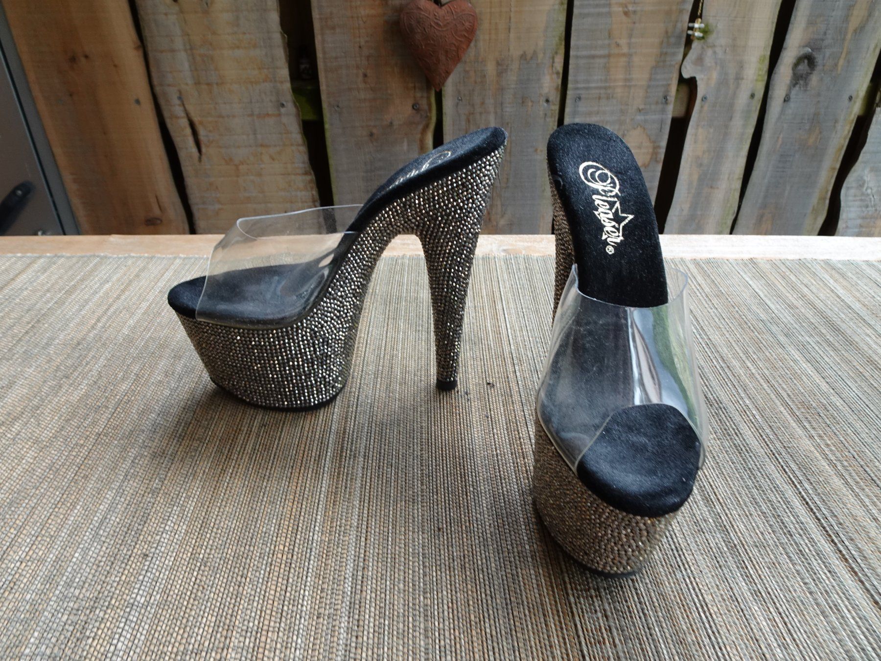 Scarpe da donna: Pleaser mega High Heels schwarz-silber Gr. 36 - 240786 – Usato da Küssnacht am Rigi venduto da Schuhe-Secondhand 1