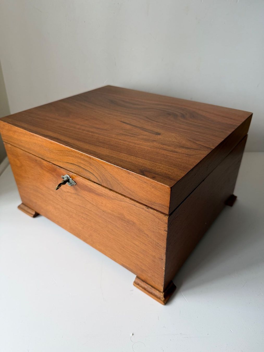 Carillon: Antike Mira Platten-Spieldose – Usato da Zwingen venduto da moje1 6