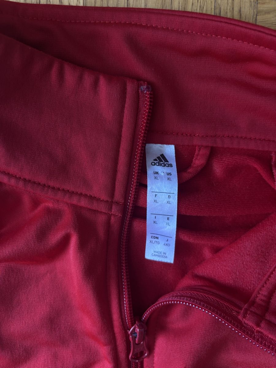 Adidas Giacche: Adidas Track Jacket, Red with White Stripes - Size Large – Usato da Fribourg venduto da milan04 1