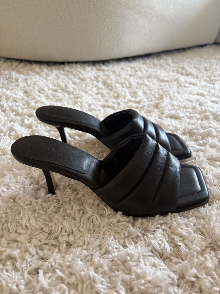 H&M Scarpe da donna: Padded Mules Black - Bottega Dupe – Nuovo (secondo la descrizione) da Nürensdorf venduto da vlr_tky25 3