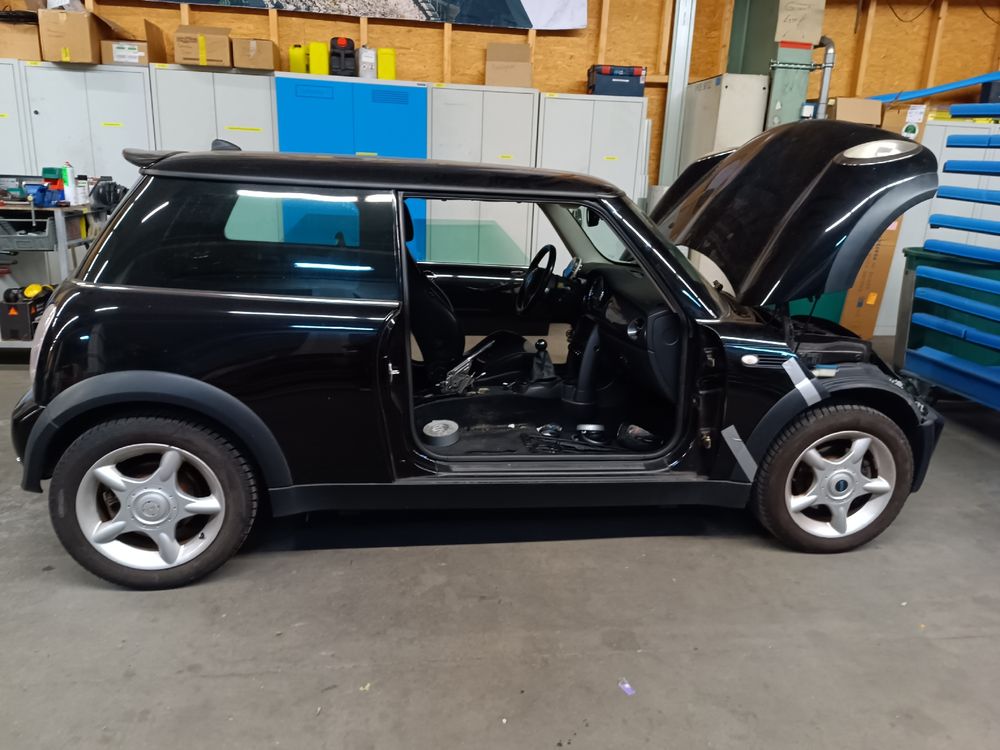 Mini One (Defekt) in Oftringen für CHF 20 – nur Abholung auf Ricardo kaufen
